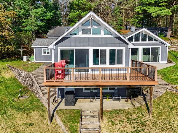 10848 Simpson W, Greenville, MI 48838