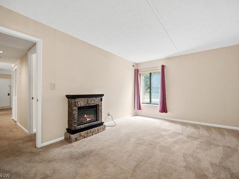 22952 Mastick Road, Unit 101, Fairview Park, OH 44126 Photo 20