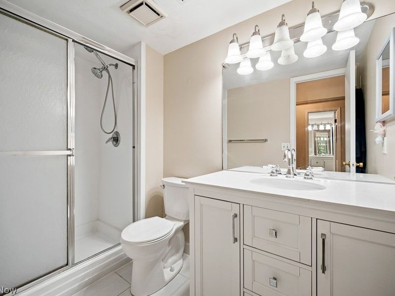 22952 Mastick Road, Unit 101, Fairview Park, OH 44126 Photo 21