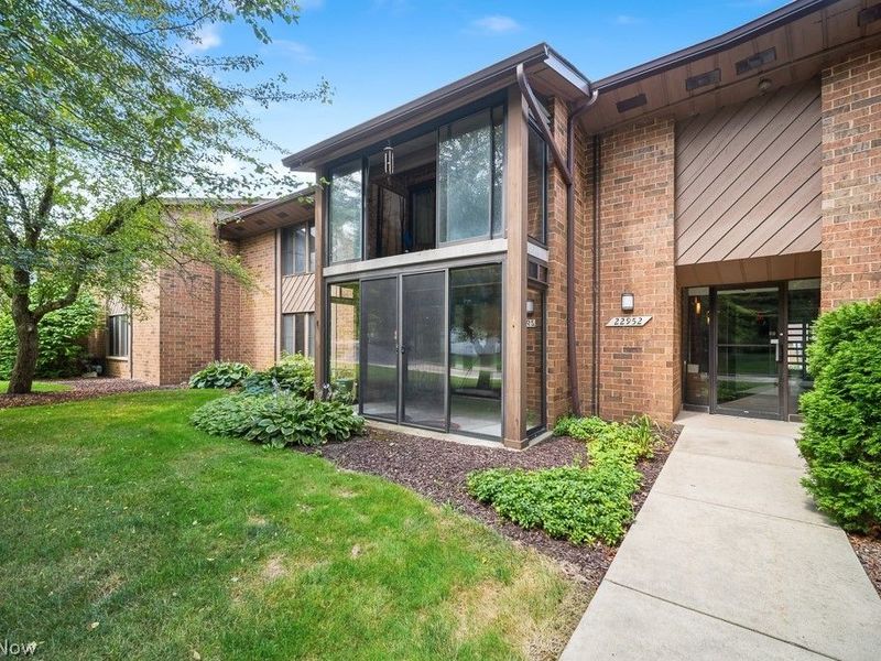 22952 Mastick Road, Unit 101, Fairview Park, OH 44126 Photo 35