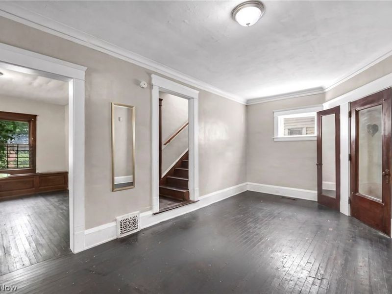 10001 Yale Avenue , Cleveland, OH 44108 Photo 18