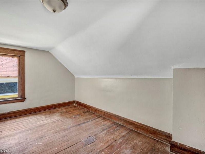 10001 Yale Avenue , Cleveland, OH 44108 Photo 28