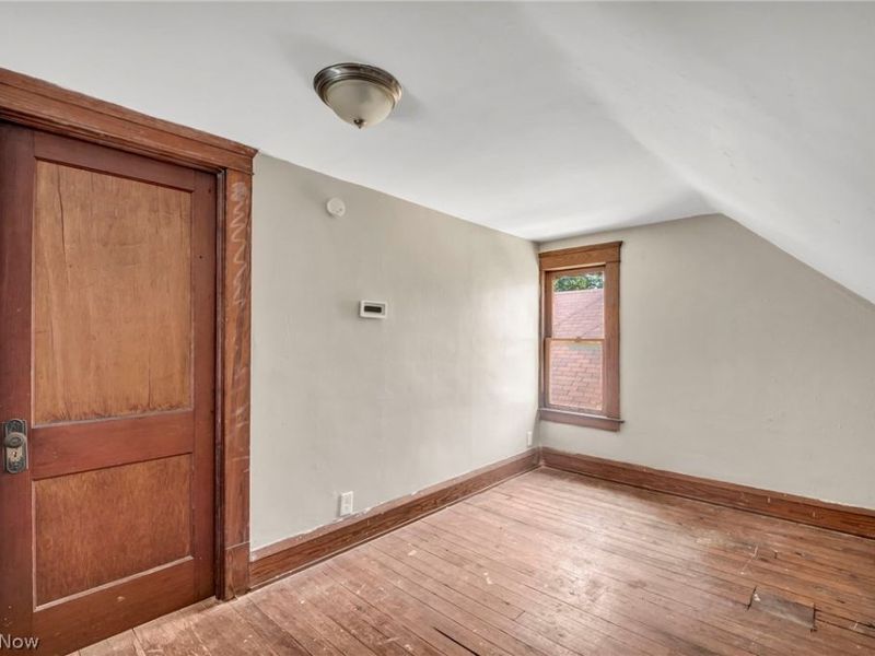 10001 Yale Avenue , Cleveland, OH 44108 Photo 30