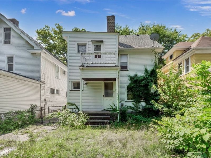 10001 Yale Avenue , Cleveland, OH 44108 Photo 5