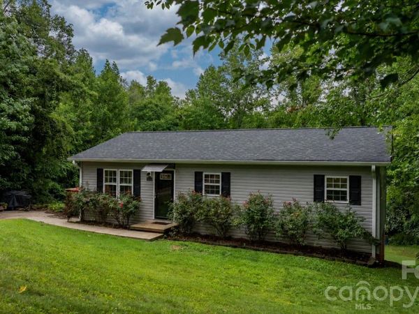 1172 Sunset Court, Conover, NC 28613
