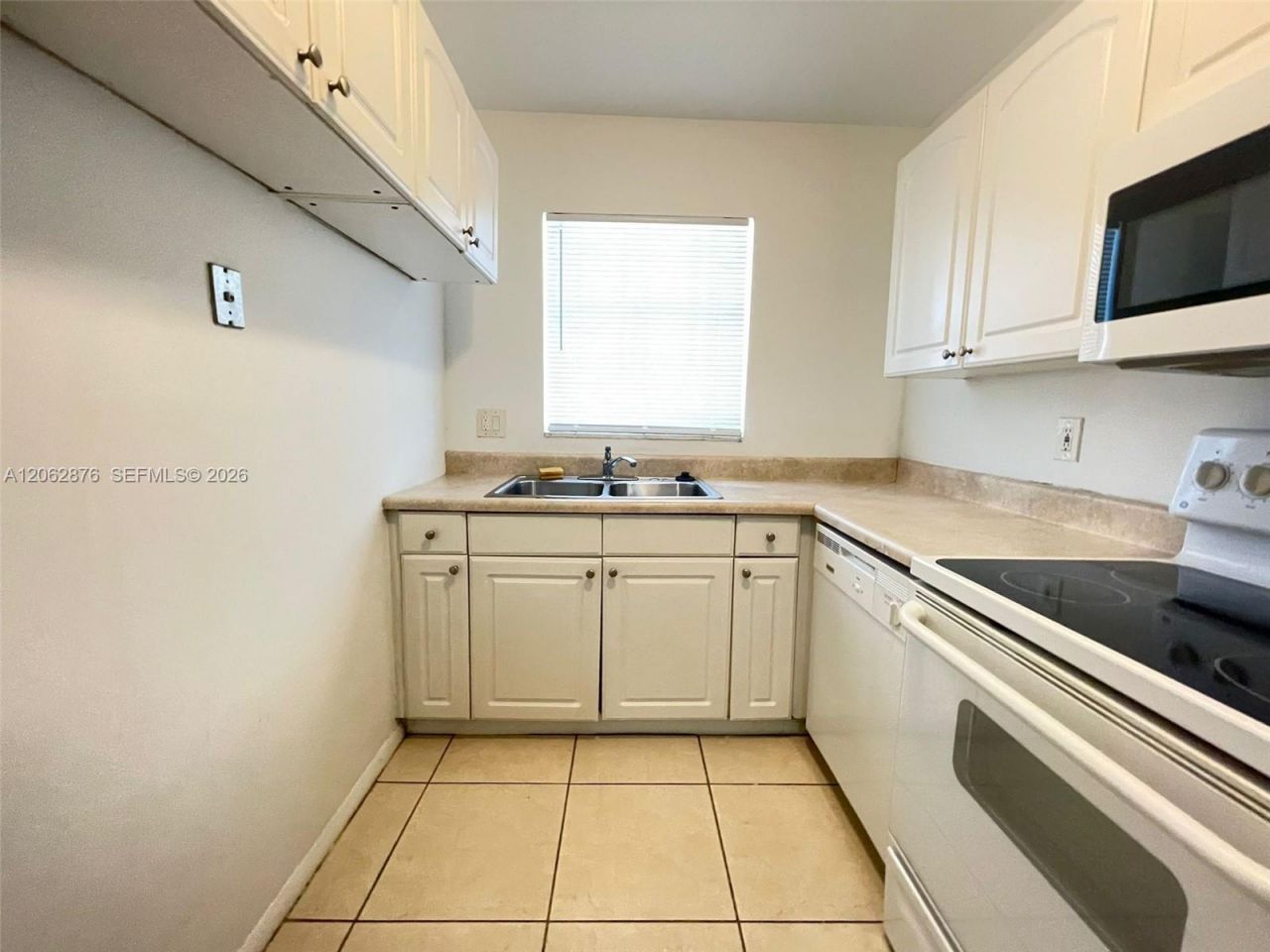 4951 Wedgewood Way , Unit 6, West Palm Beach, FL 33417 Photo