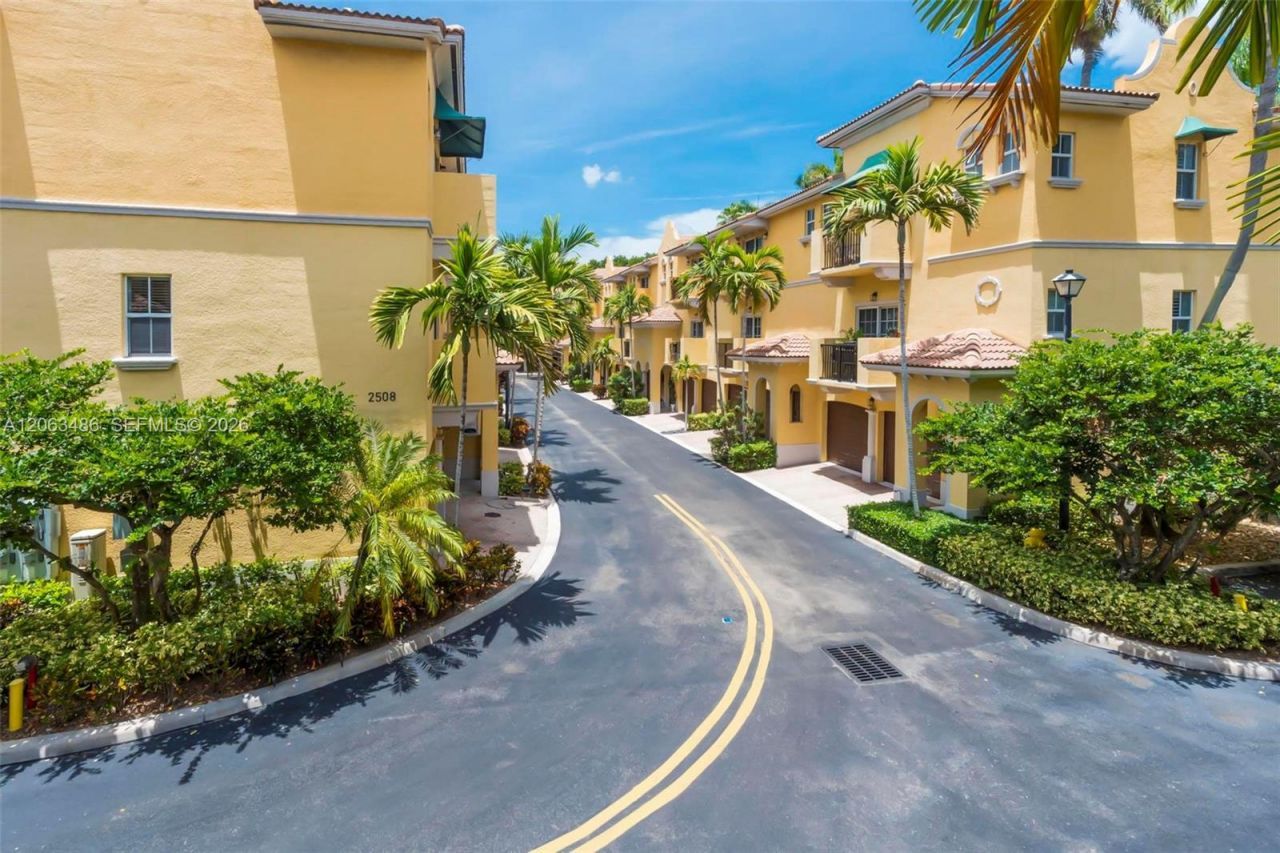 2516 SW 14th Ave , Unit 403, Fort Lauderdale, FL 33315 Photo