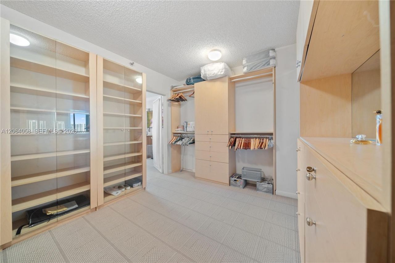 19707 Turnberry Way , Unit 6K, Aventura, FL 33180 Photo