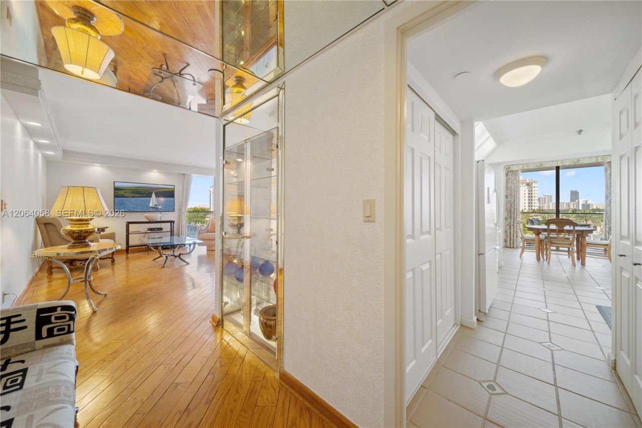 19707 Turnberry Way , Unit 6K, Aventura, FL 33180 Photo