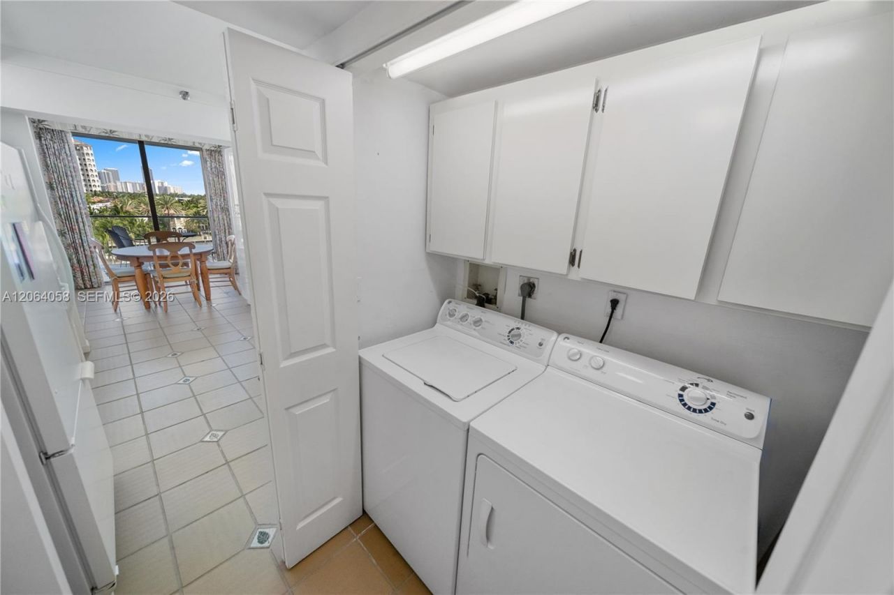 19707 Turnberry Way , Unit 6K, Aventura, FL 33180 Photo