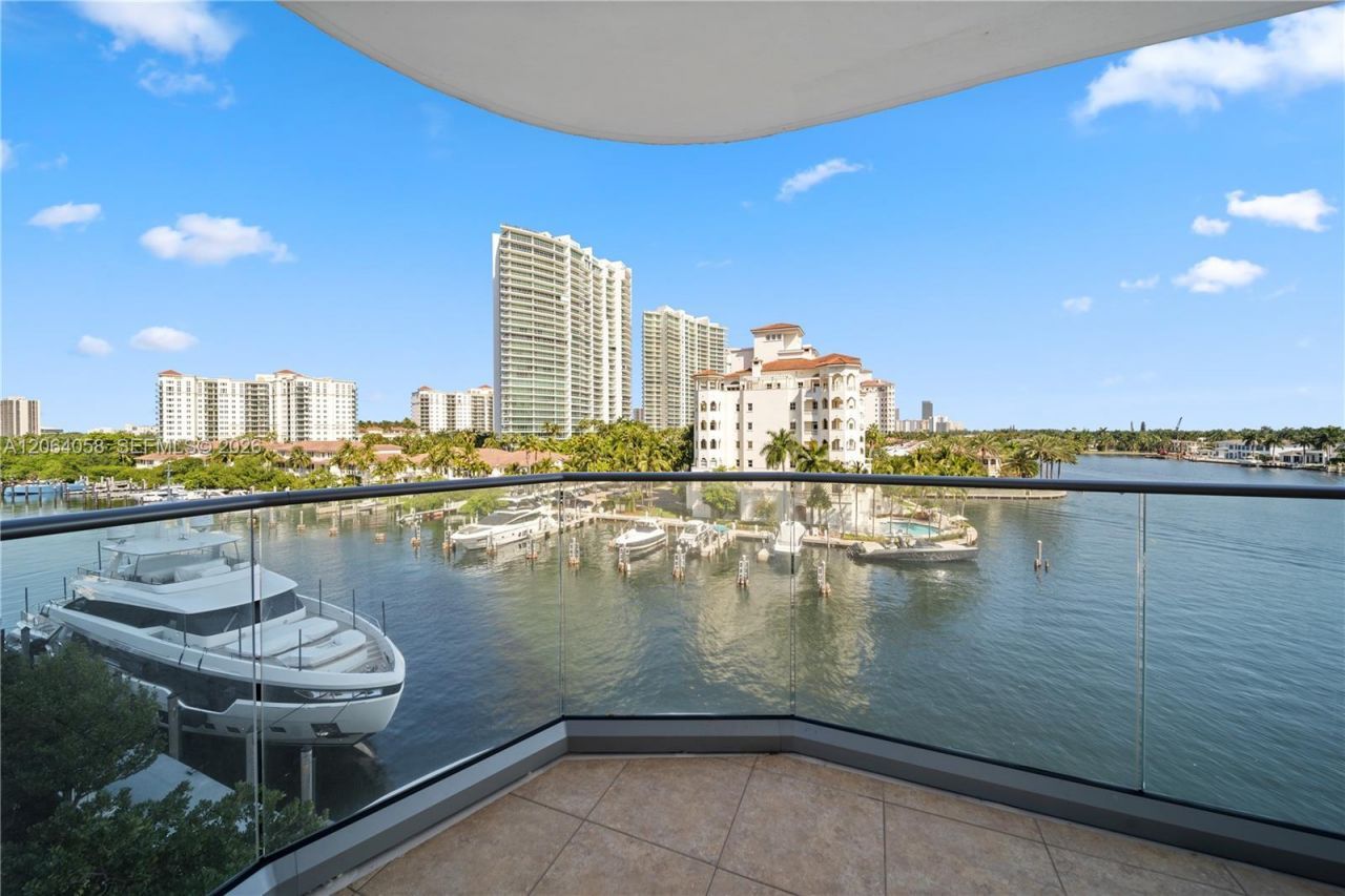 19707 Turnberry Way , Unit 6K, Aventura, FL 33180 Photo