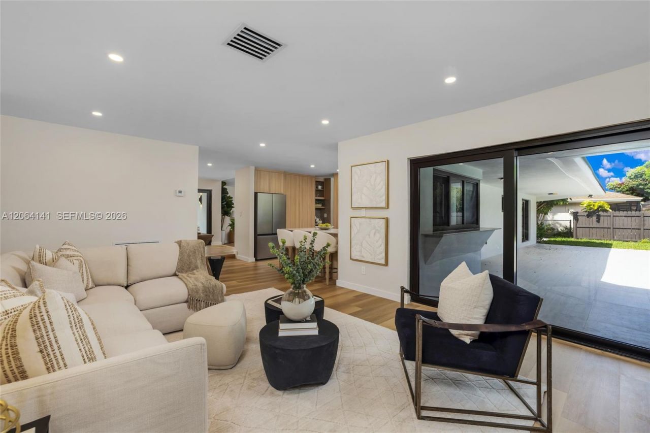 8865 SW 176th Ter, Palmetto Bay, FL 33157 Photo