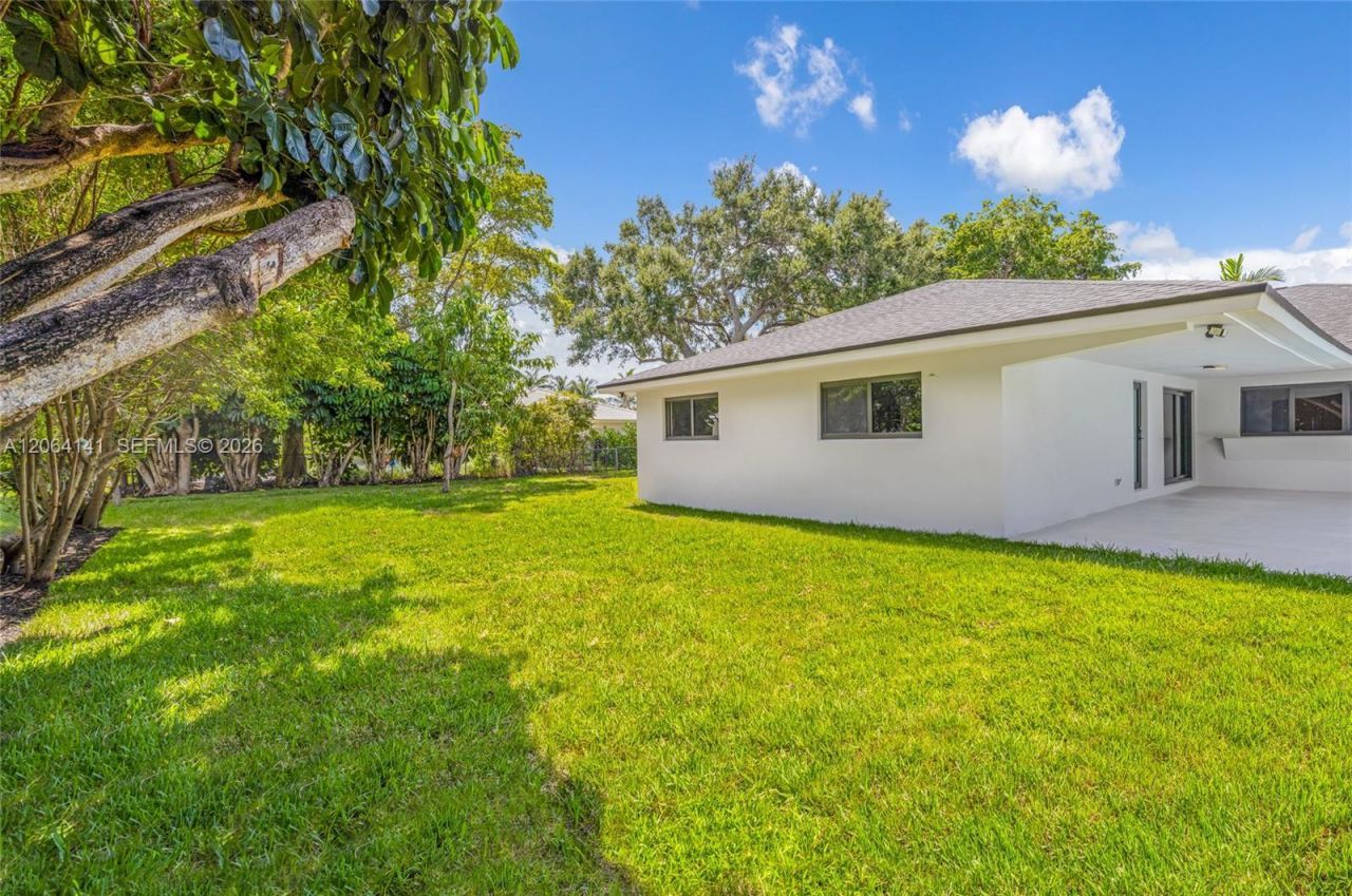 8865 SW 176th Ter, Palmetto Bay, FL 33157 Photo