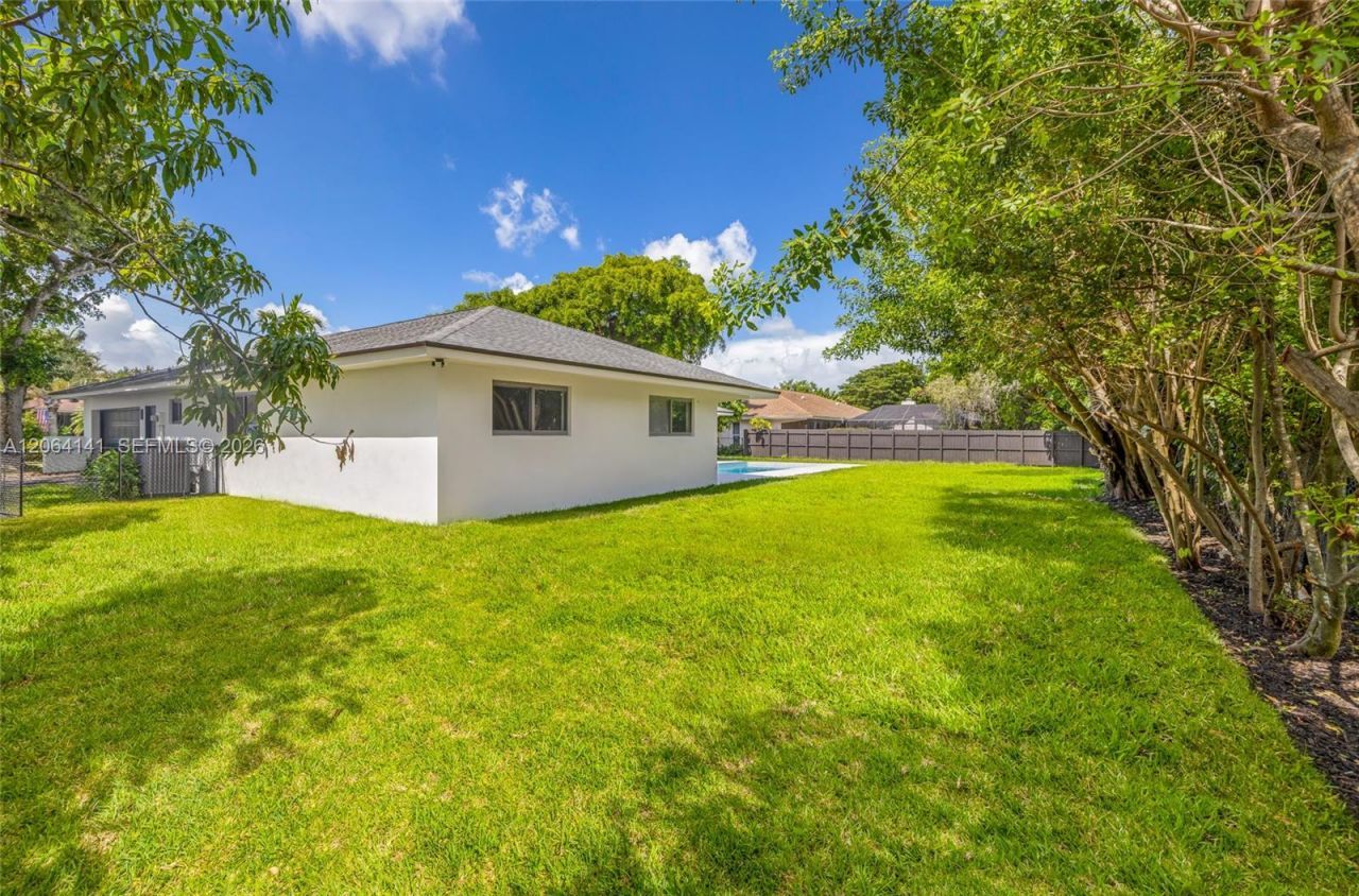 8865 SW 176th Ter, Palmetto Bay, FL 33157 Photo
