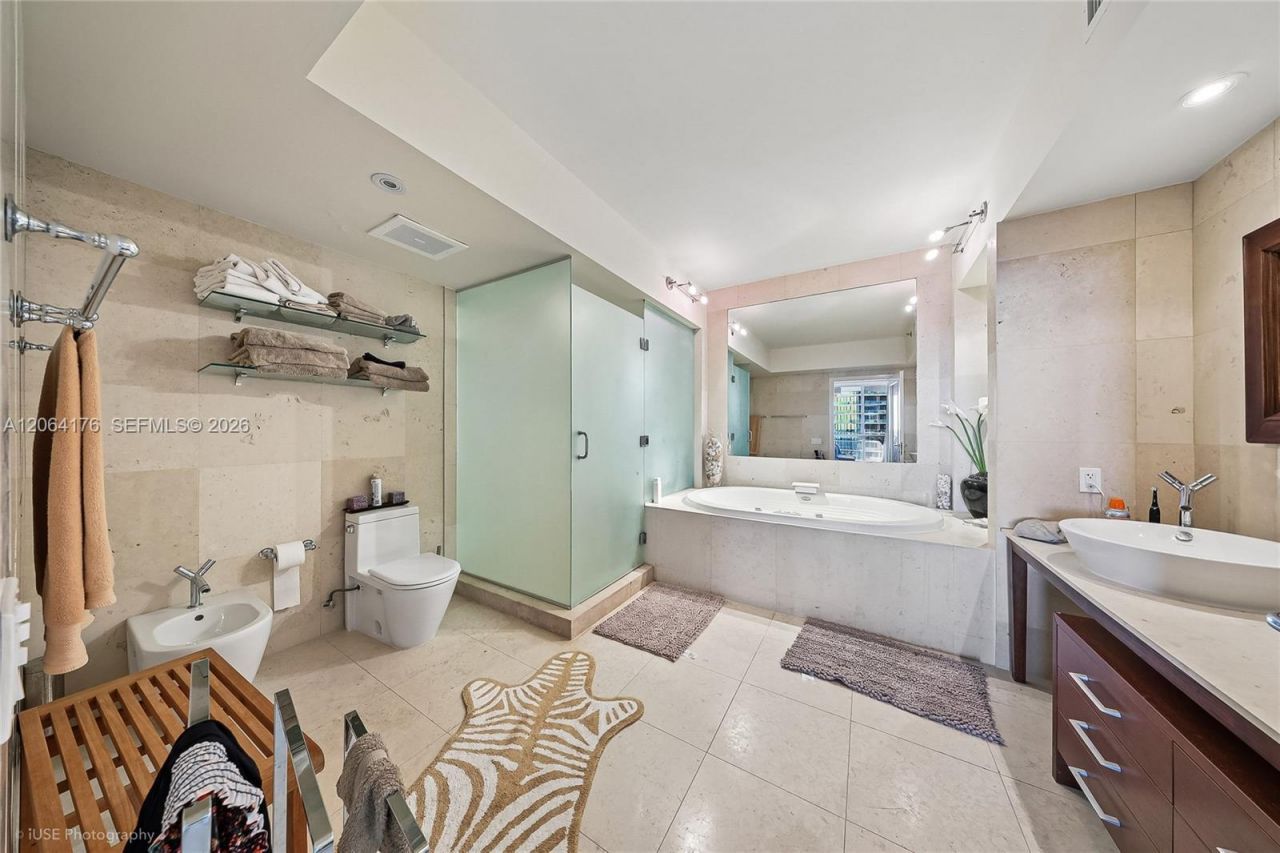 450 Alton Rd , Unit 1904, Miami Beach, FL 33139 Photo