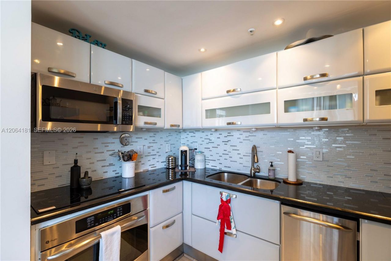 6580 Indian Creek Dr, Unit 510, Miami Beach, FL 33141 Photo