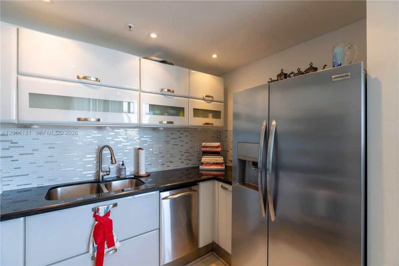 6580 Indian Creek Dr, Unit 510, Miami Beach, FL 33141 Photo