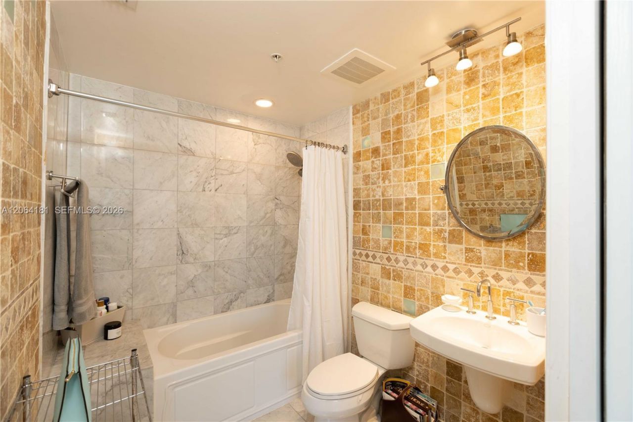 6580 Indian Creek Dr, Unit 510, Miami Beach, FL 33141 Photo