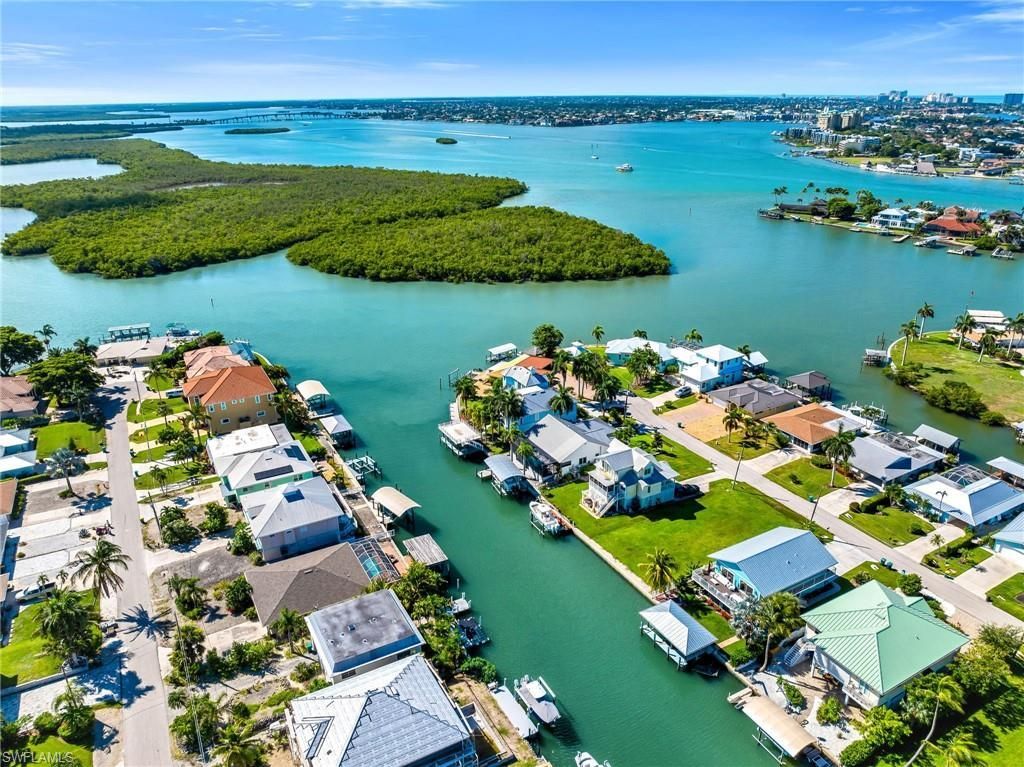 167 San Salvador St, Naples, FL 34113 Photo
