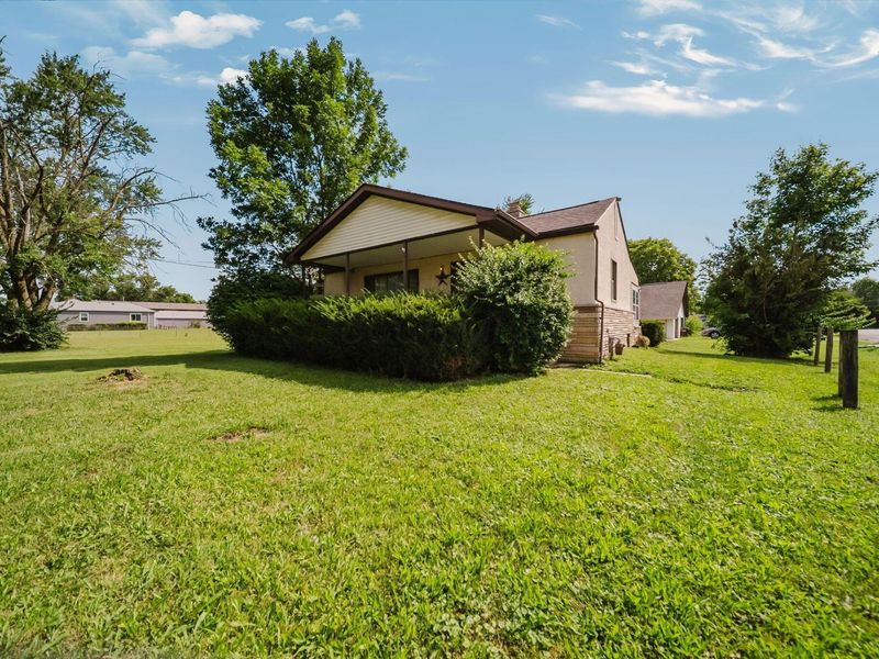 1698 Brown Road , Columbus, OH 43223 Photo 3