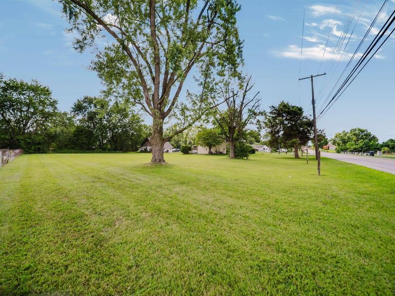 1698 Brown Road , Columbus, OH 43223 Photo 38