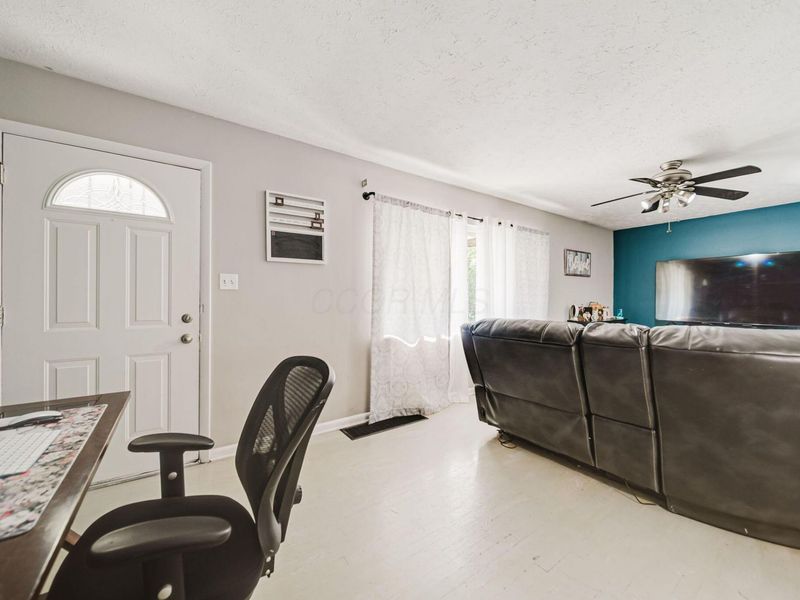 1698 Brown Road , Columbus, OH 43223 Photo 6
