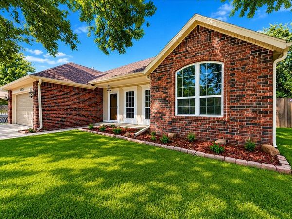 2524 Jean Street , Springdale, AR 72762