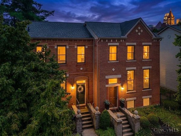 1012 John Street, Cincinnati, OH 45203