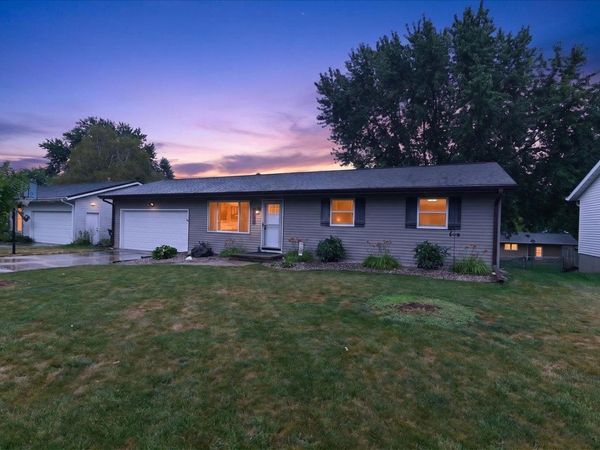 1419 Jasper Circle, Sun Prairie, WI 53590
