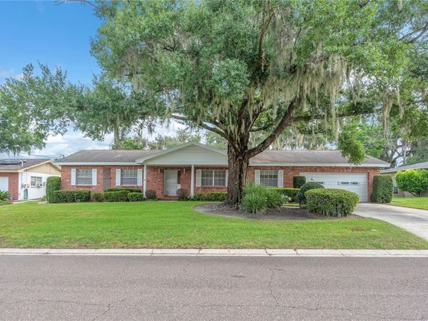 110 ASHBROOK DRIVE , BRANDON, FL 33511