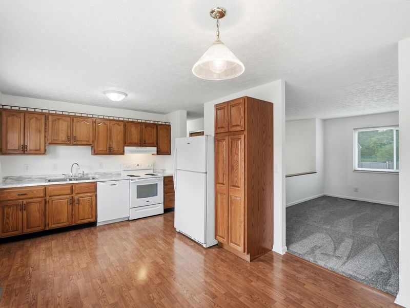 348 Merravay Drive, Florence, KY 41042 Photo 4
