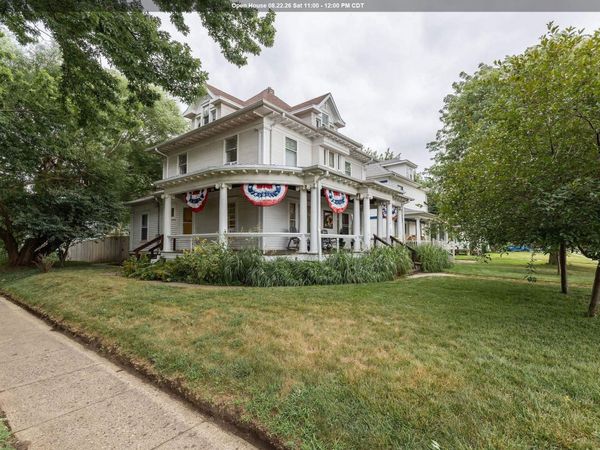 1402 S NEWTON ST, Sioux City, IA 51106