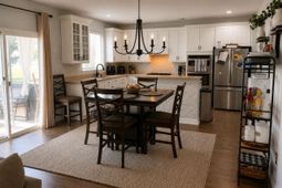 423 Glenmore Drive photo 4