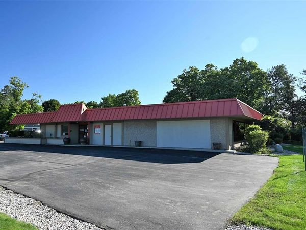 2240 South Airport Road, Traverse City, MI 49684