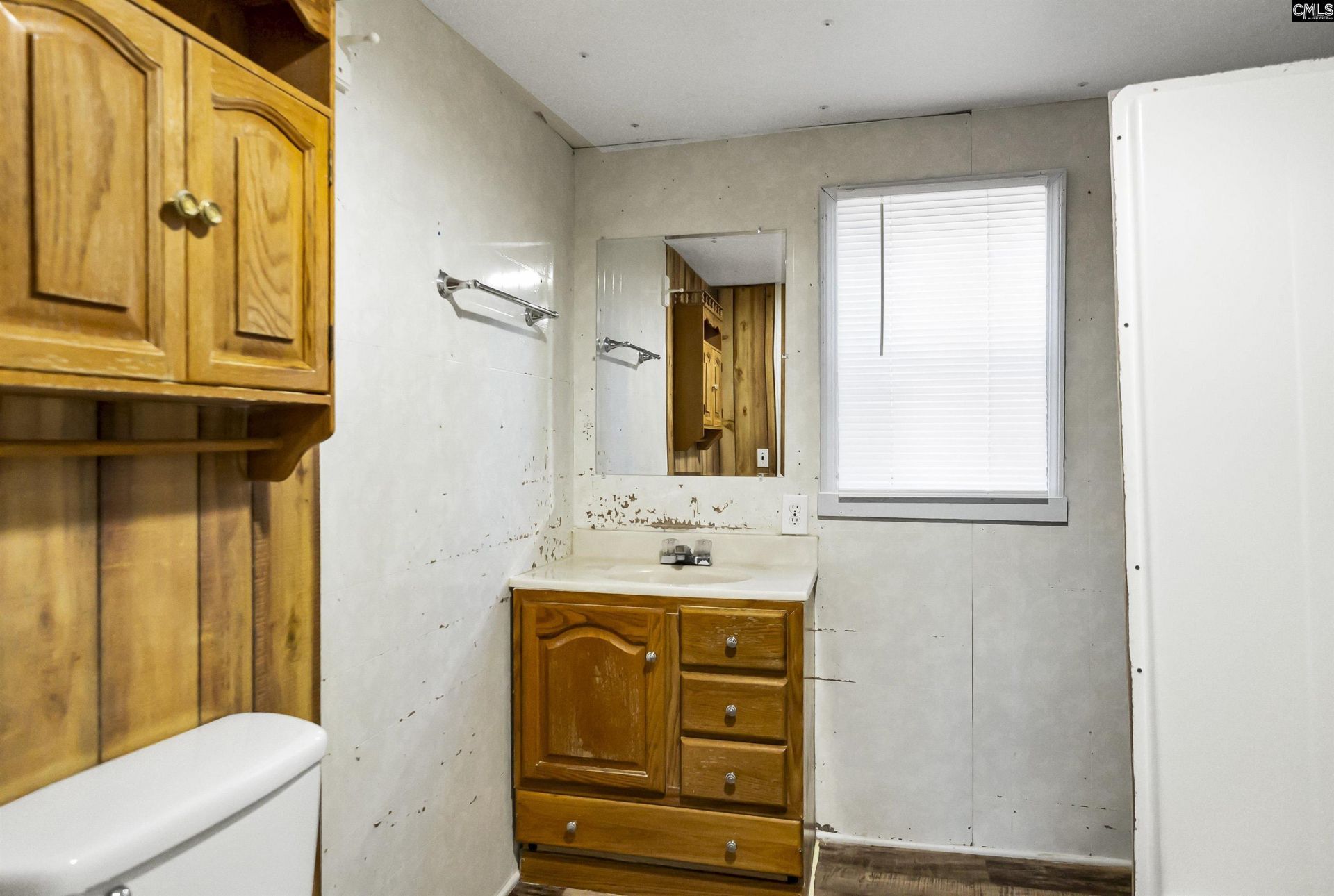 248 Henry Road  Photo 19