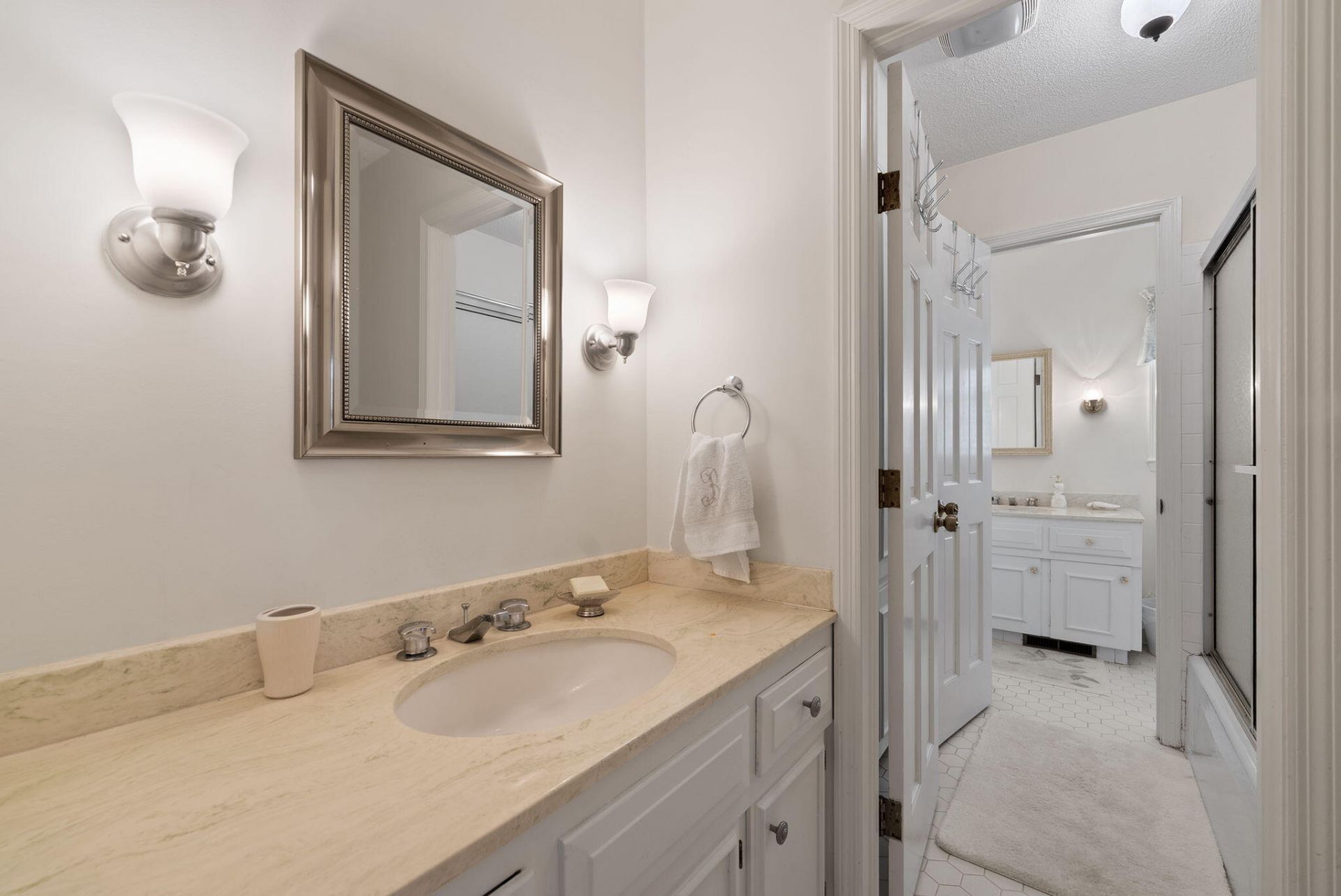 506 Witherspoon Street Photo 19