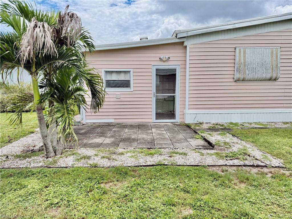 206 Brandywine Ln, North Fort Myers, FL 33917 Photo