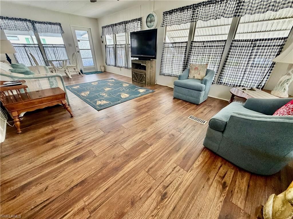 206 Brandywine Ln, North Fort Myers, FL 33917 Photo
