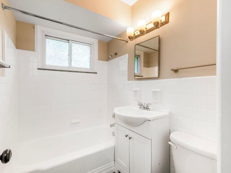 712 Overbrook Drive, Unit 1C, Columbus, OH 43214 Photo 22