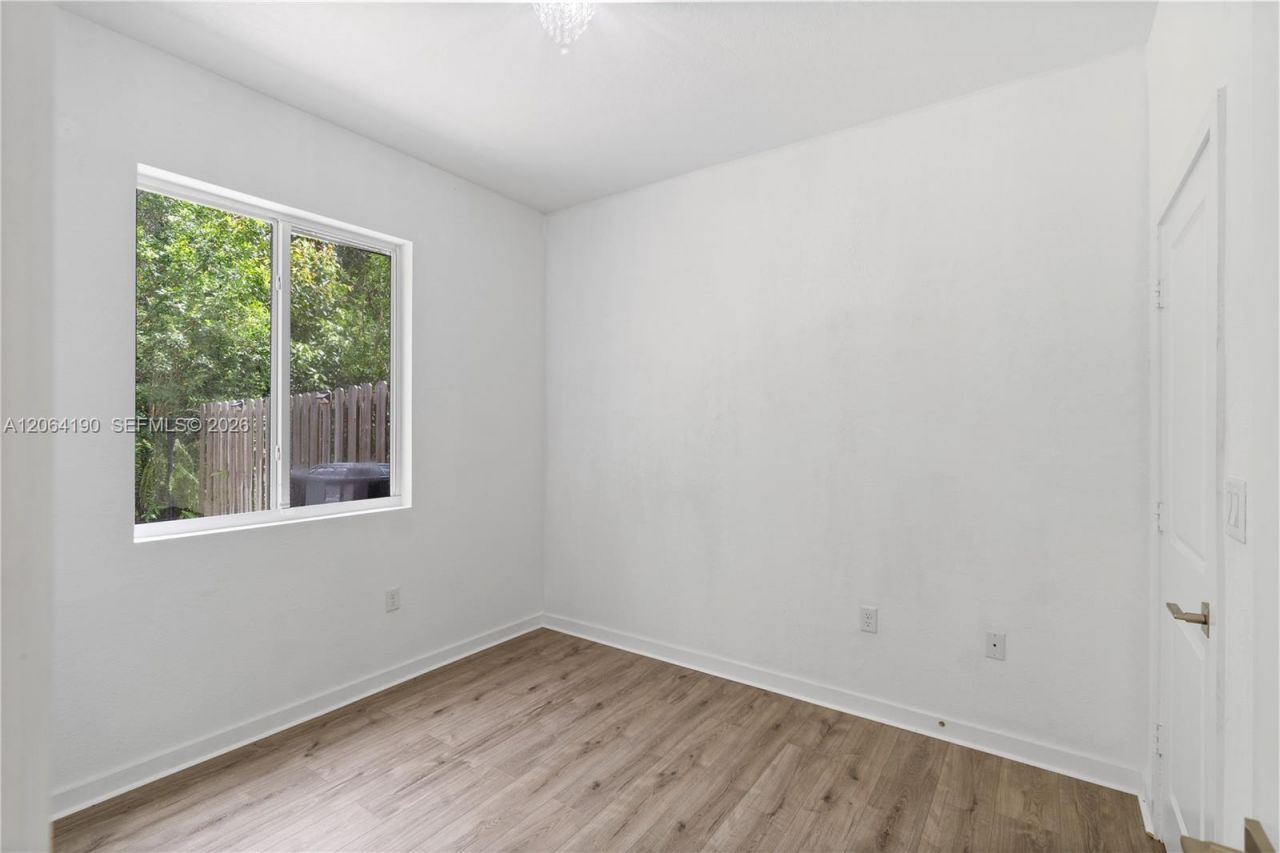 1385 NW 208th Ter, Unit 1385, Miami Gardens, FL 33169 Photo