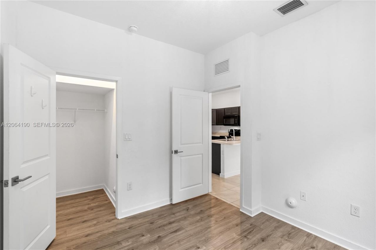 1385 NW 208th Ter, Unit 1385, Miami Gardens, FL 33169 Photo