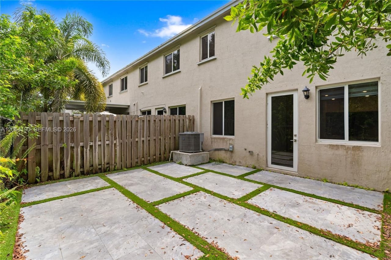1385 NW 208th Ter, Unit 1385, Miami Gardens, FL 33169 Photo