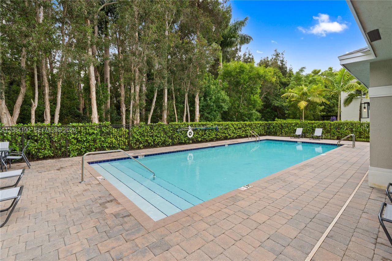 1385 NW 208th Ter, Unit 1385, Miami Gardens, FL 33169 Photo