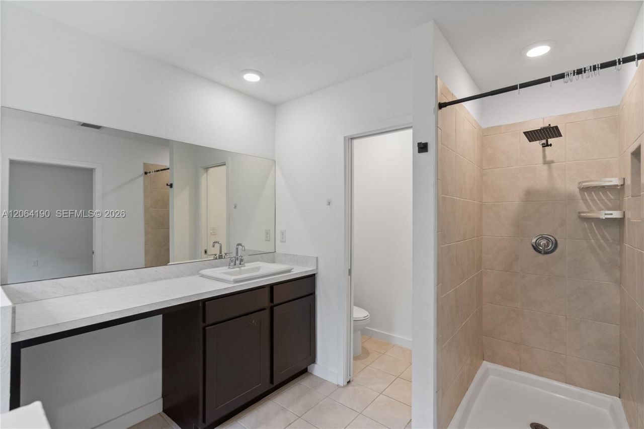 1385 NW 208th Ter, Unit 1385, Miami Gardens, FL 33169 Photo