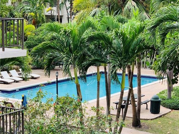6900 N Kendall Dr , Unit A304, Pinecrest, FL 33156