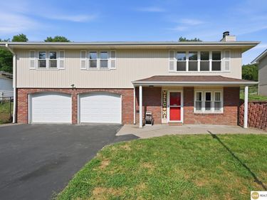 4118 N 94th Street, Omaha, NE 68134