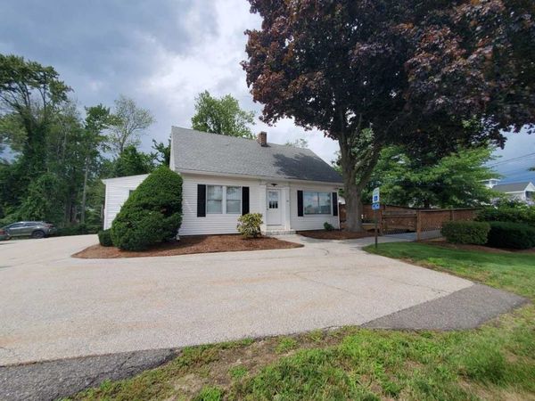 36 South River Road, Bedford, NH 03110