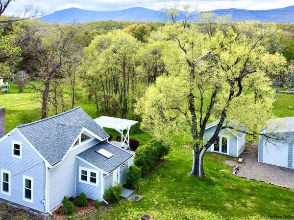 3 Dave Elliot Road, Saugerties, NY 12477