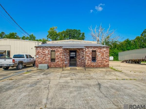 30035 Industrial Dr, Walker, LA 70785