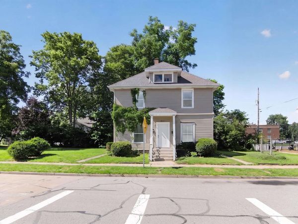 407/411 E South Street, South Bend, IN 46601